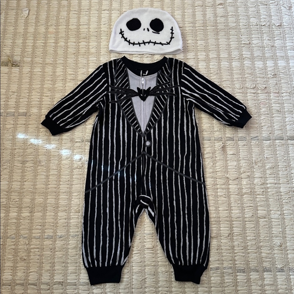 Jack Skellington fleece outfit 12M